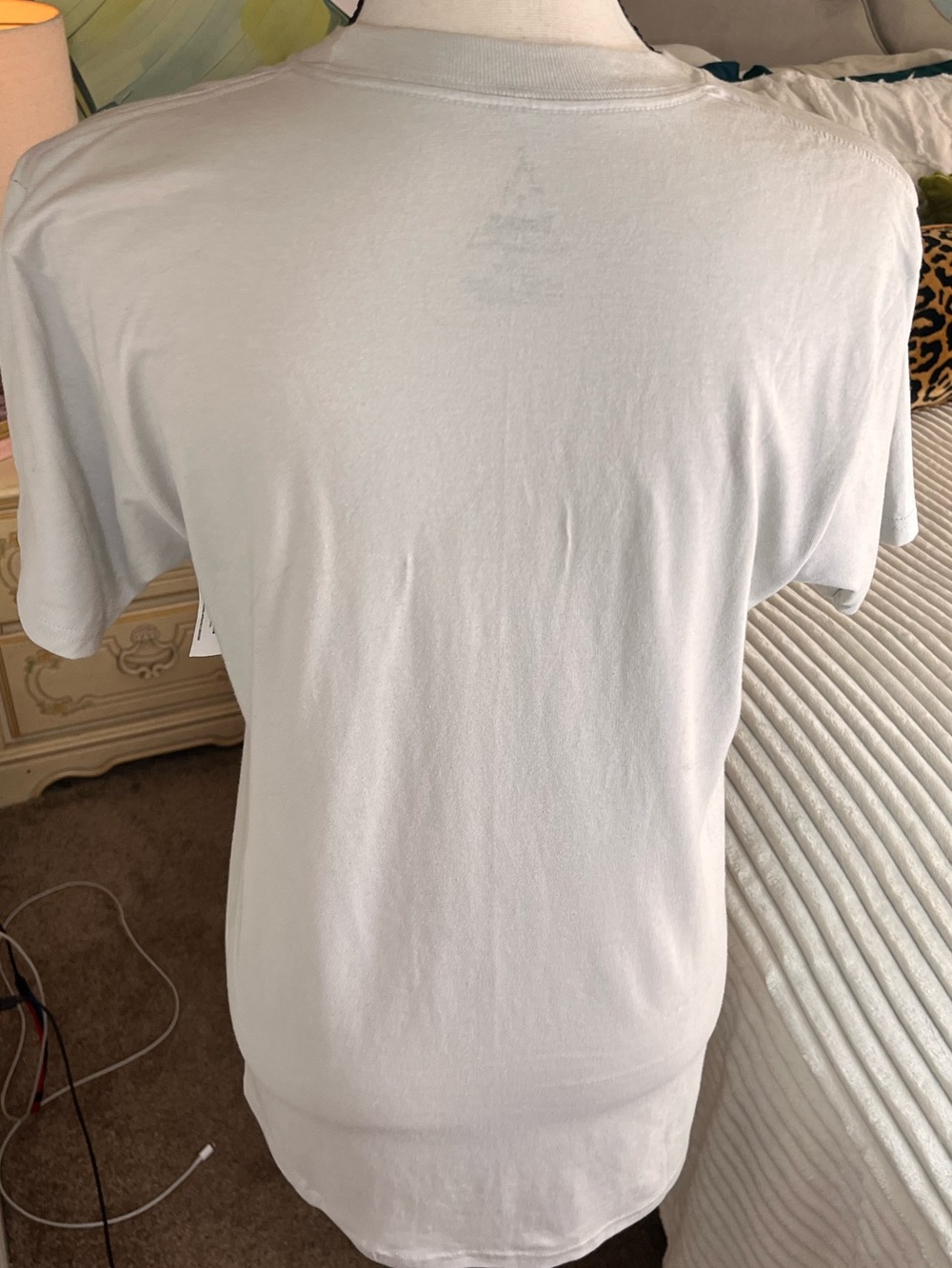 Disney Hanes Grey Graphic Pirates of the Caribbean Redhead T-Shirt Size Small - Picture 5 of 13